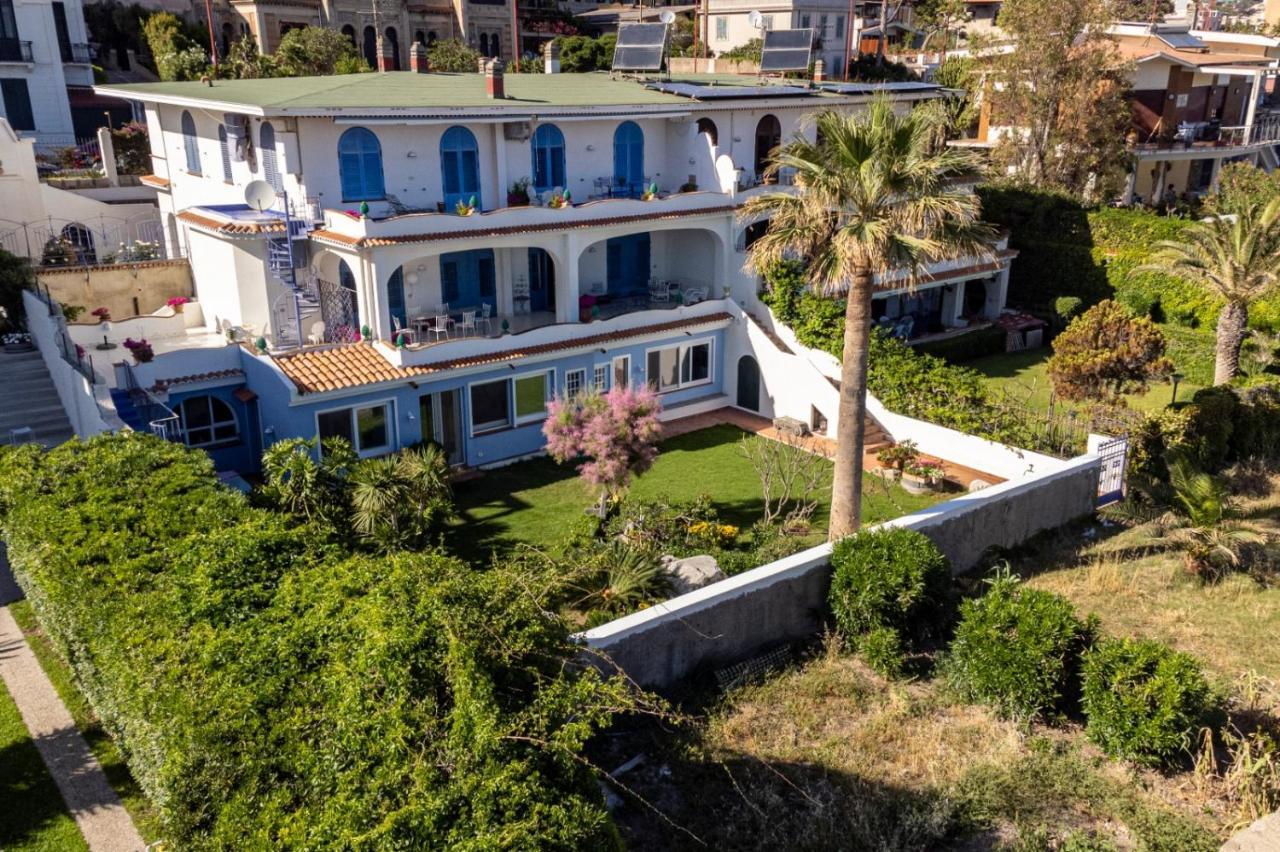 Casa Azzurra Apartment Messina Exterior foto